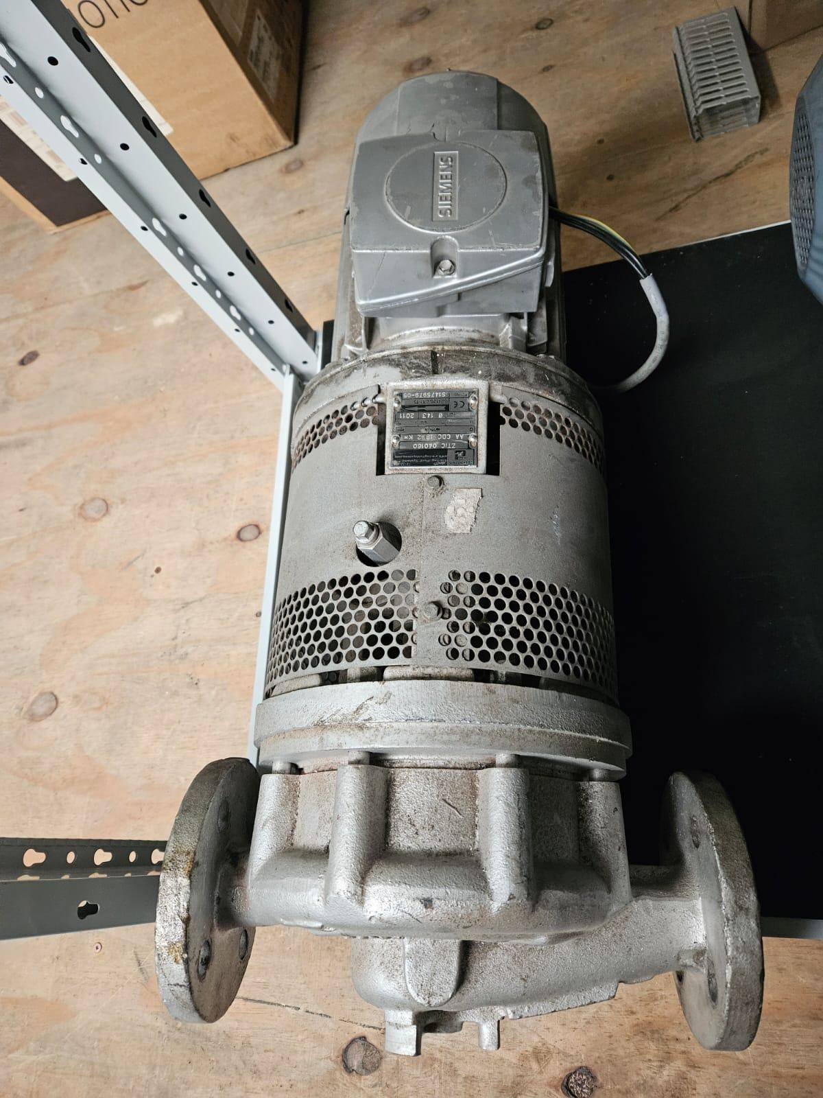 STERLING FLUID SYSTEMS / FLOWSERVE Heavy-duty industrial process pump (Hot oil ) 3kW